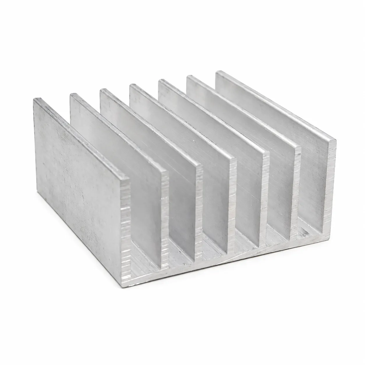 هیت سینک آلومینیومی عرض 3.98 سانتی متر شانه 1.9 سانتی متر (طول 1 متر)